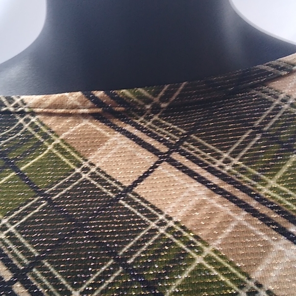 Kathy Ireland golf and green plaid shirt - Picture 3 of 5